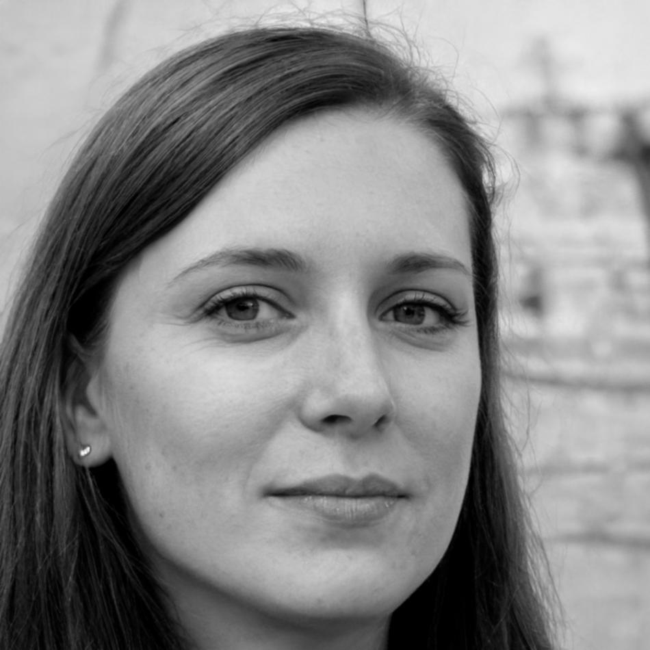Erfolgreiche Finanzberaterin Maria Schmidt